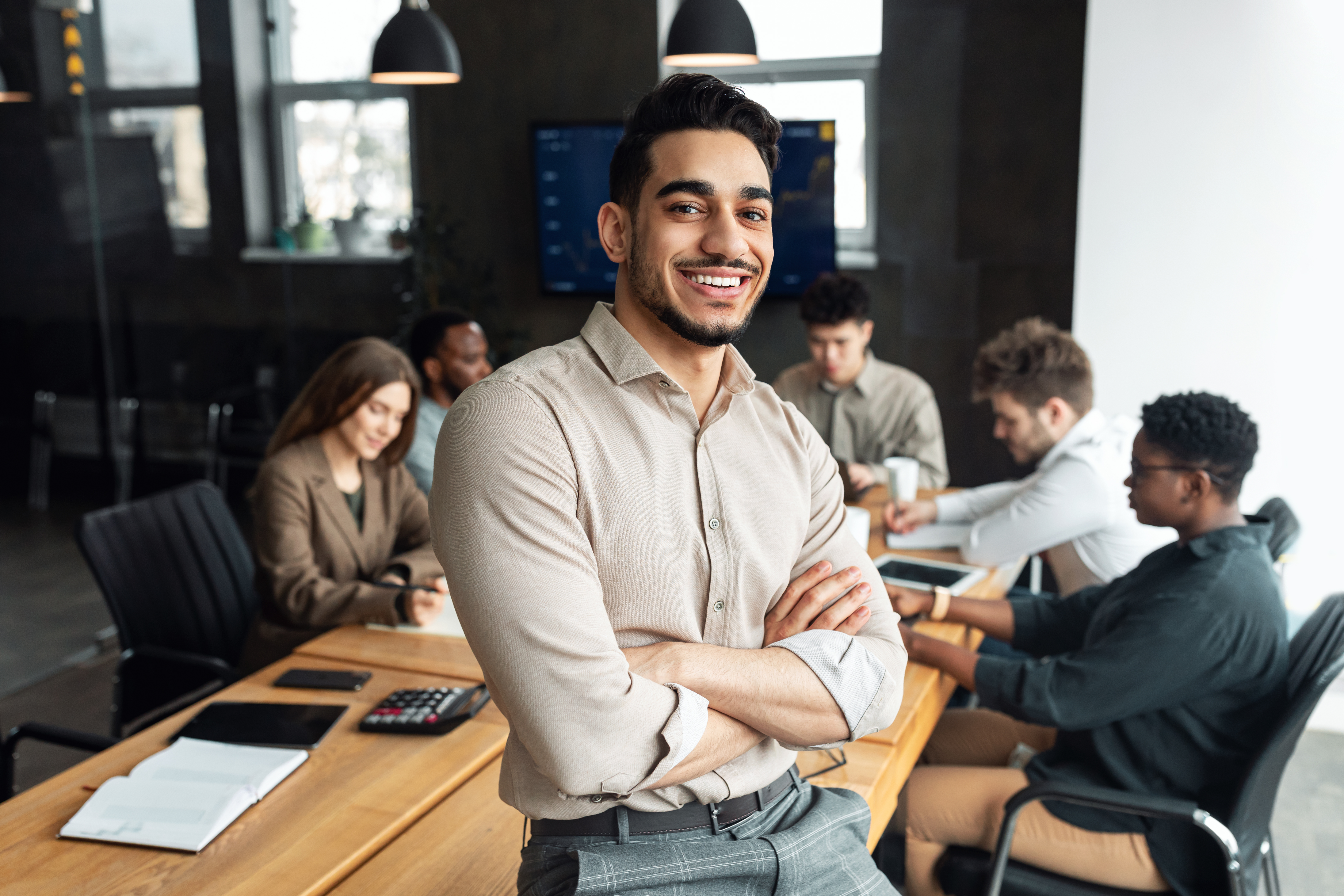 Portrayal of Capella MBA student with colleagues