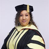 portrait of Lisa English Dowdell